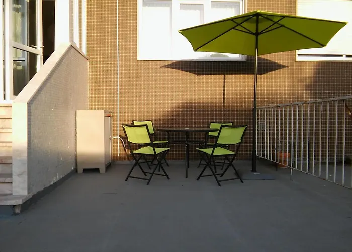 Zen Newton Apartment